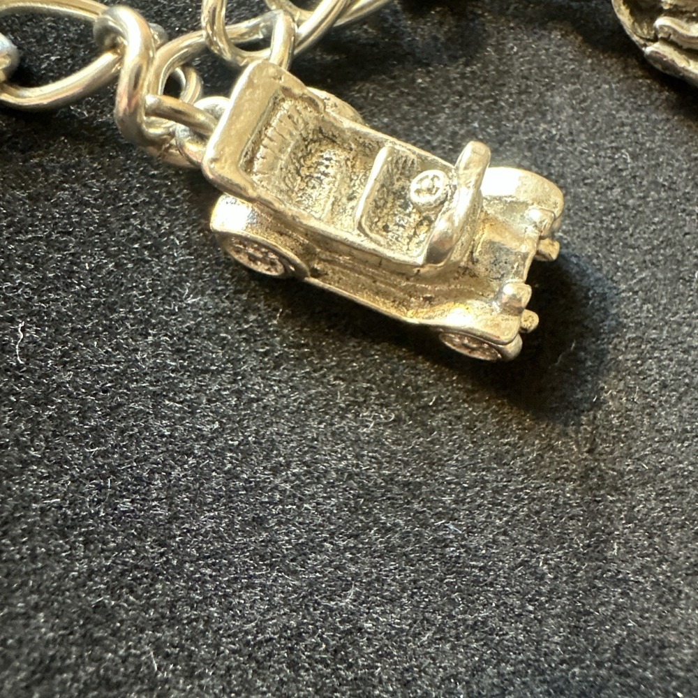 Vtg Silver Charm Bracelet With Antique Cars - Picture 3 of 8